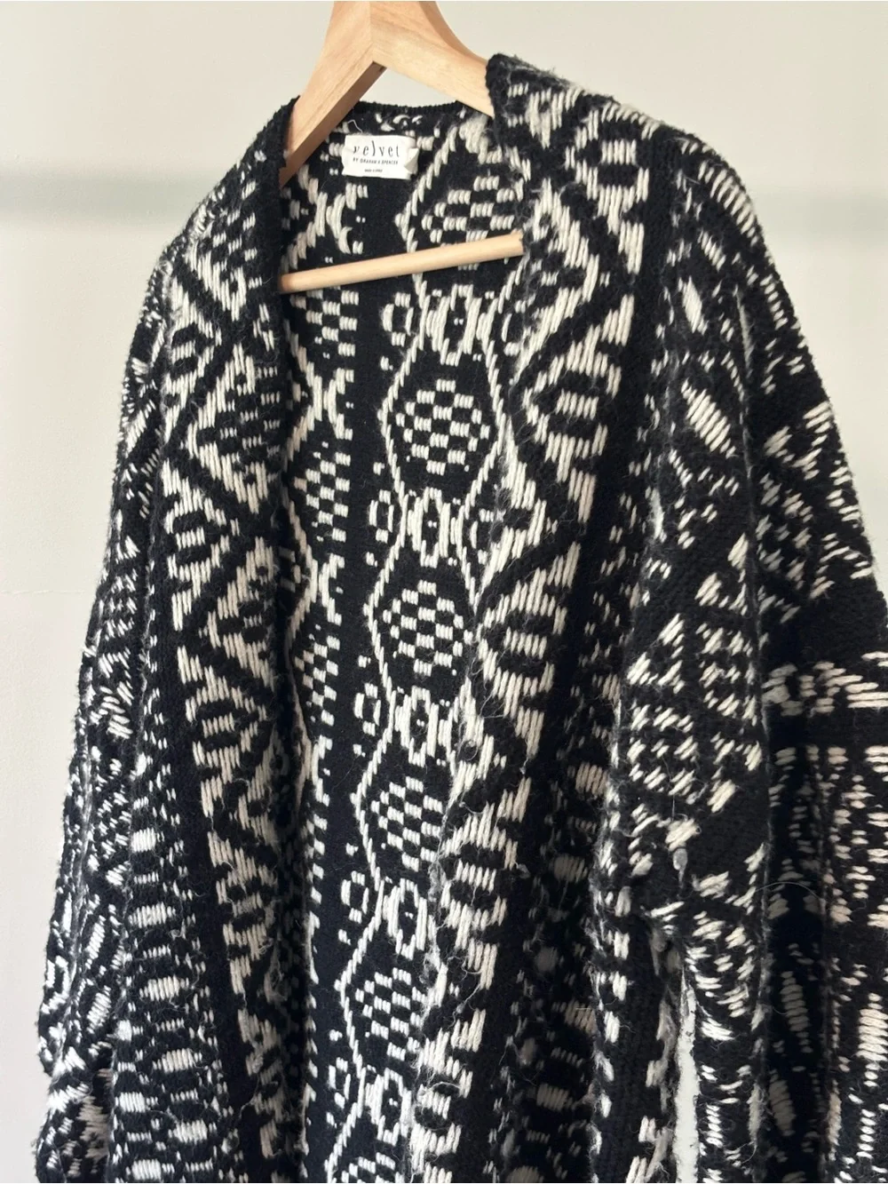 Velvet by Graham & Spencer Black & White Knit Patterned Cardigan